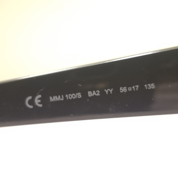 Marc by Marc Jacobs Sunglasses for Women, Good Condition, Black on Black w/Case - Picture 5 of 6